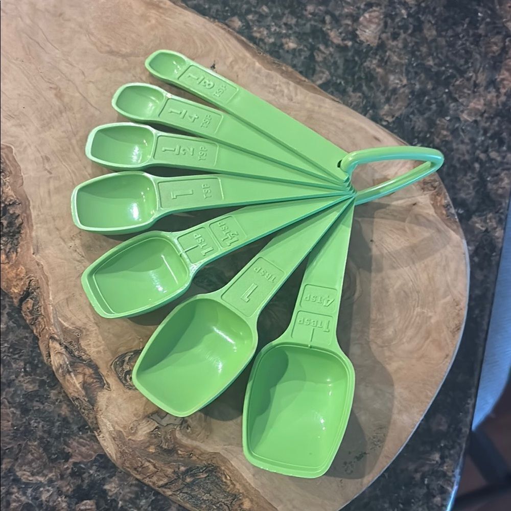 Vintage Lime Green Tupperware Measuring Spoon Set